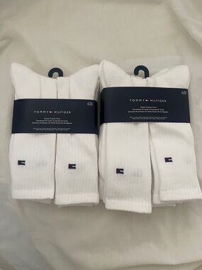 12 pairs : Tommy Hilfiger White Crew Socks
